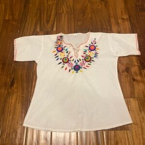 NWT Embroidered Top Guatemalan Hand Embroidery Size S